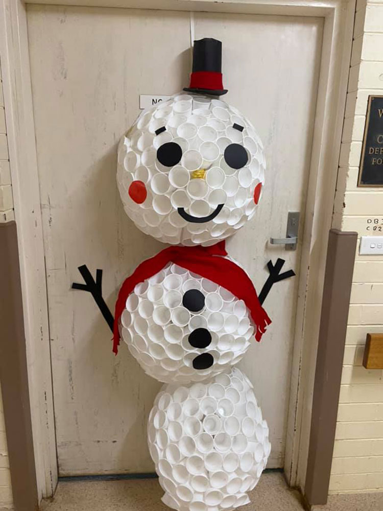 Busy Elves Decorate Canowindra Hospital